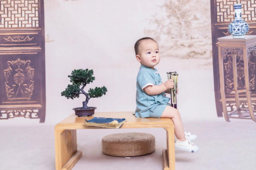 新野孕妇几个月胸部变大